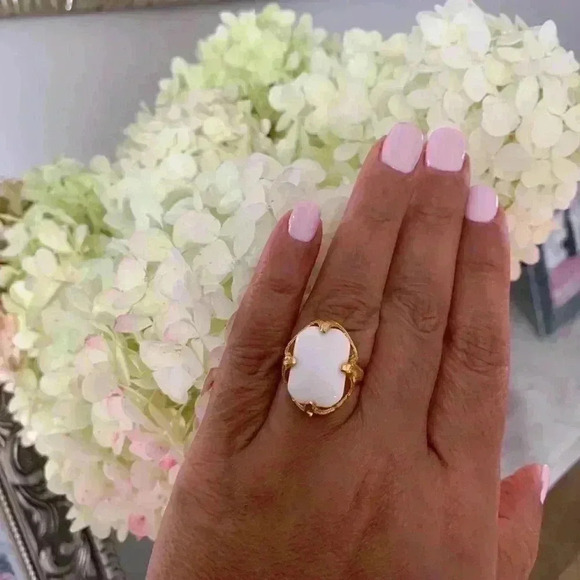 🔥2/40$🔥Beautiful women’s  ring. Never worn - Picture 3 of 9